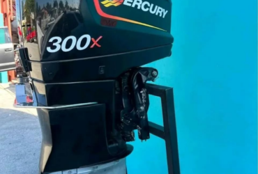 Selling a 2005 Mercury 300X 20” with a 1.75 Fat shaft Torque master lower unit