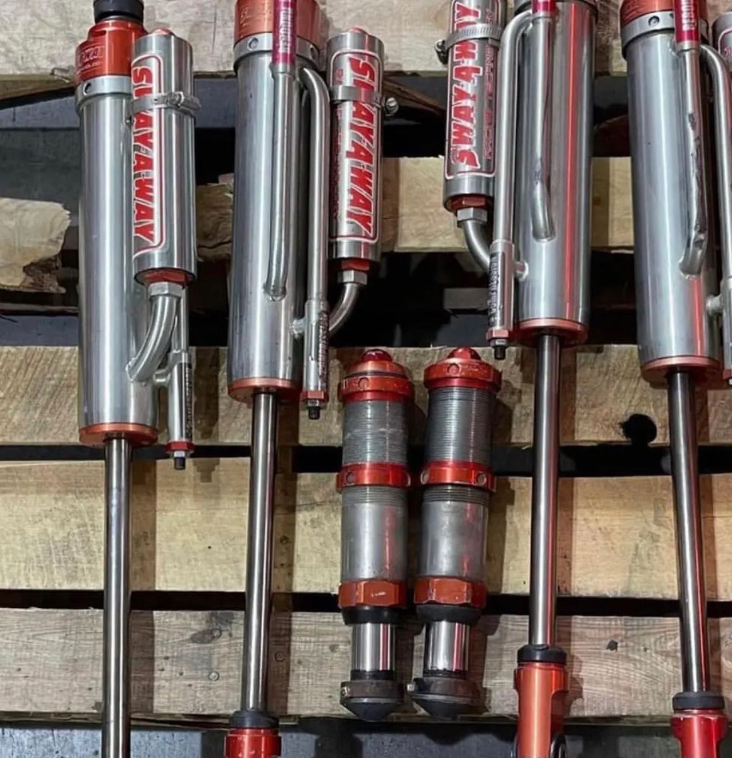 Jeep JK/JKU Sway Away 2.5 Bypass Shocks & Front Bump Stops